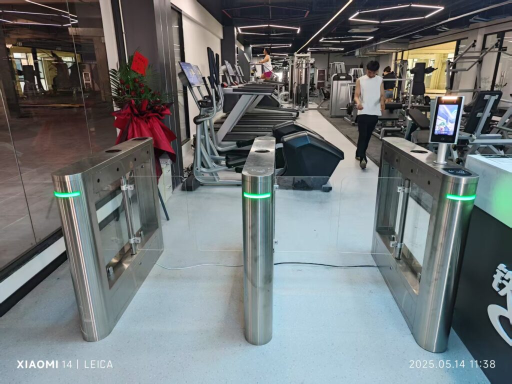 Kapaisi optical turnstile Gym room case
