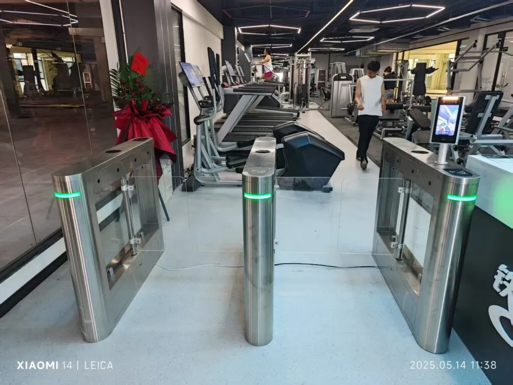 Kapaisi optical turnstile Gym room case