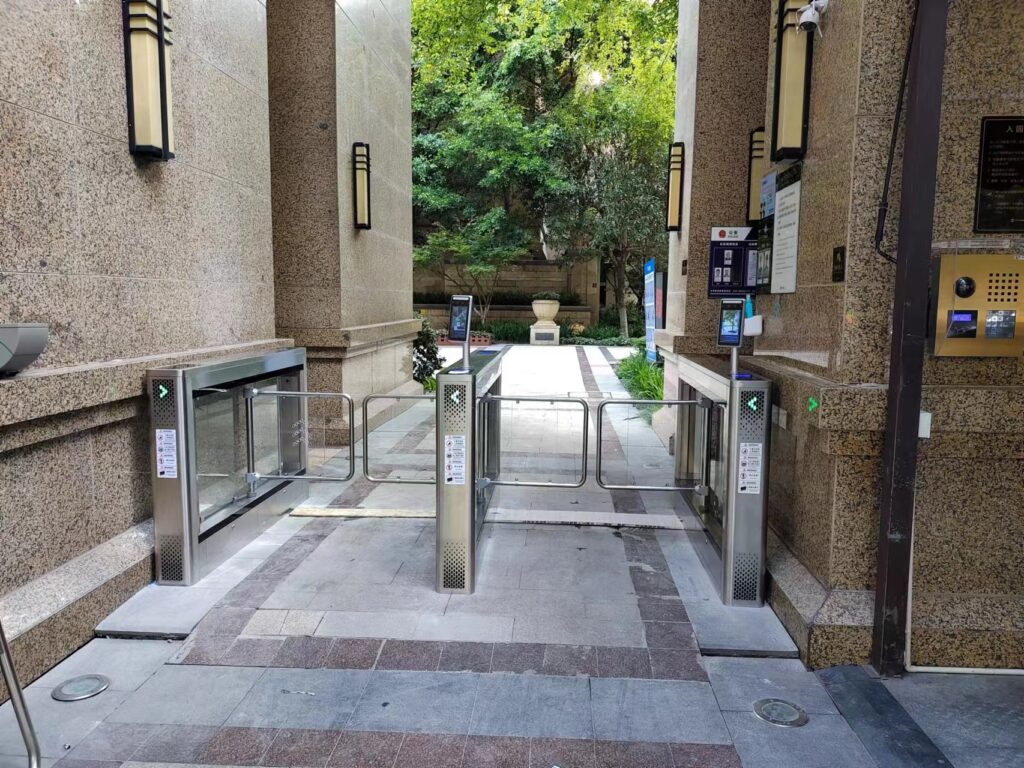 TD204J 双通道不锈钢摆臂（亚克力封板）