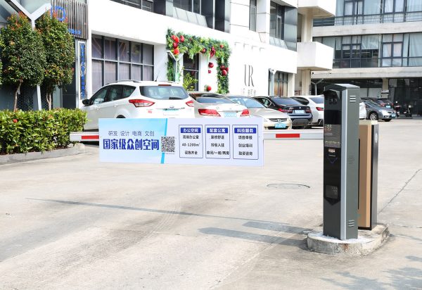 Kapaisi Barrier Gate Operator With LPR Function Kapaisi Barrier Gate Operator With LPR Function