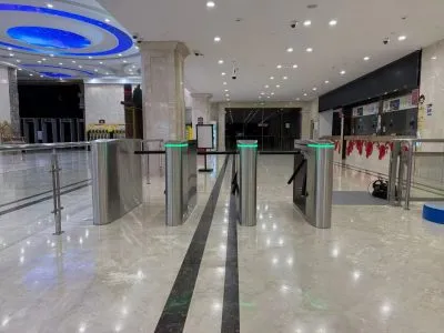 Kapaisi tripod turnstile